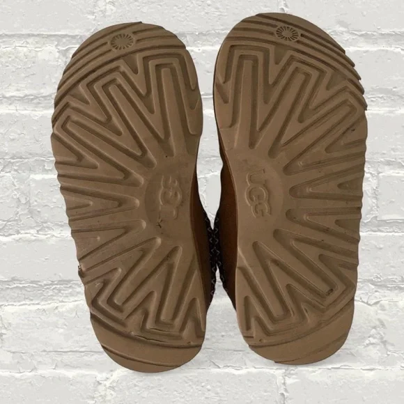 Ugg Chesnut Tasman Slippers - Picture 5 of 5